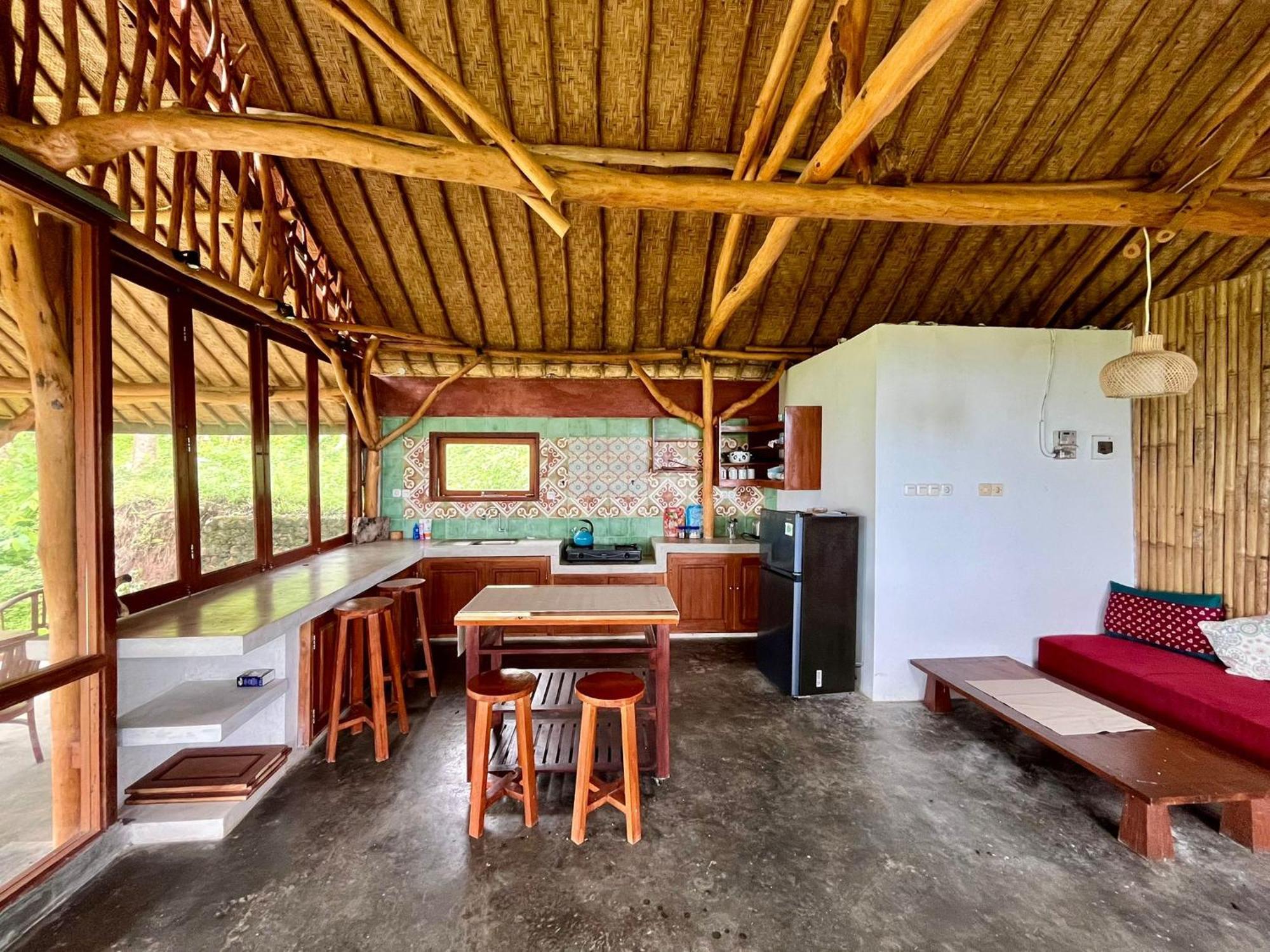 Yoga Bale House Hotel Karangasem  Room photo