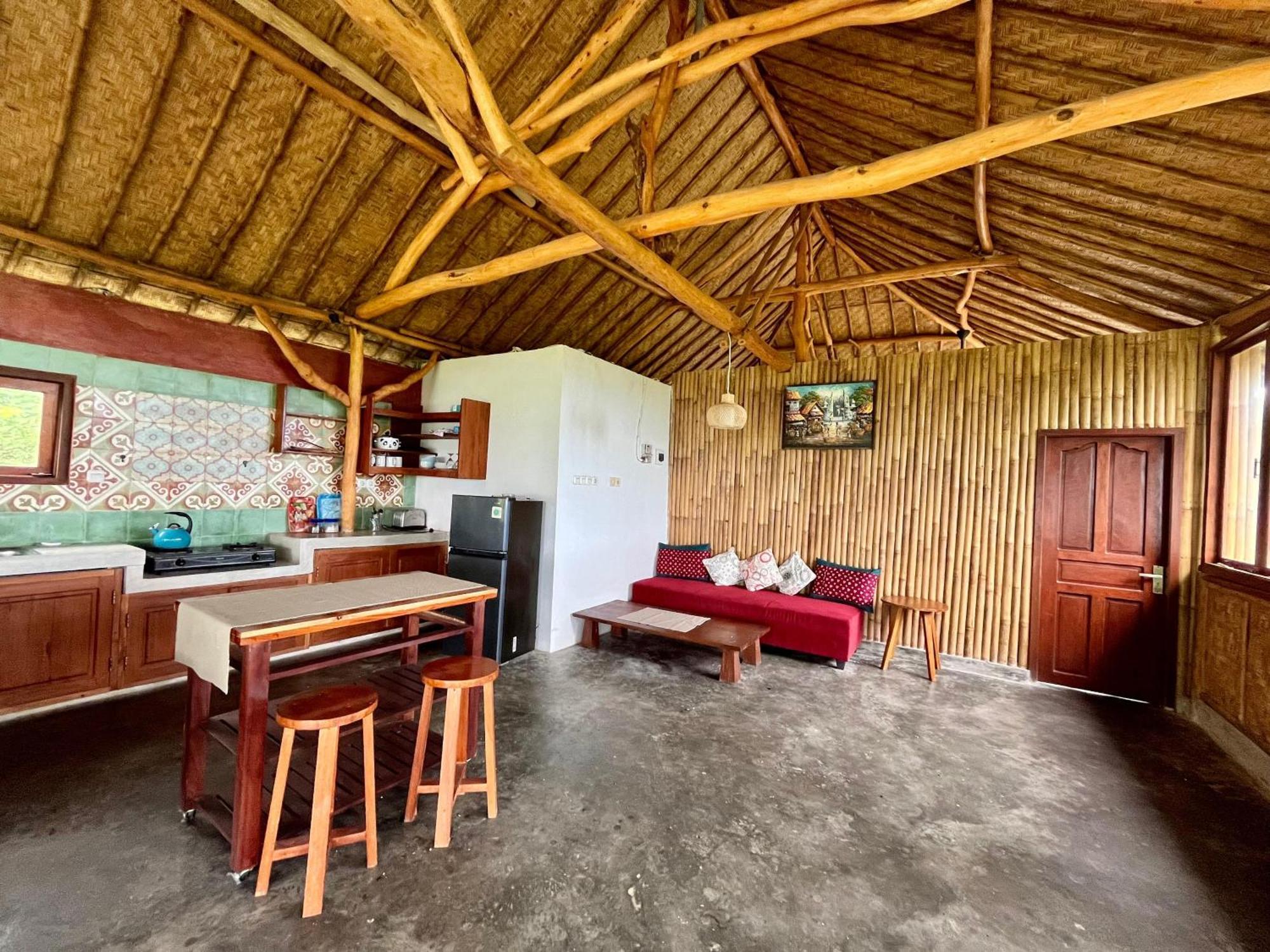 Yoga Bale House Hotel Karangasem  Room photo